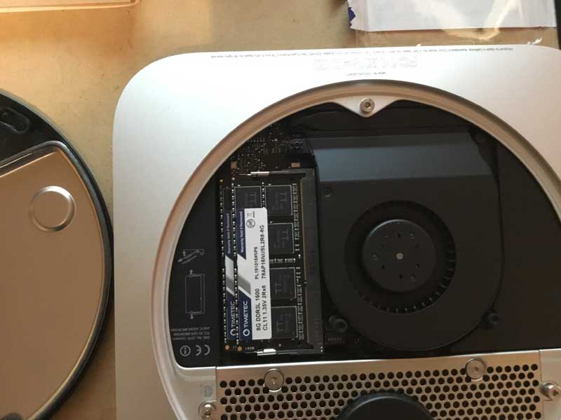 Mac mini ouvert