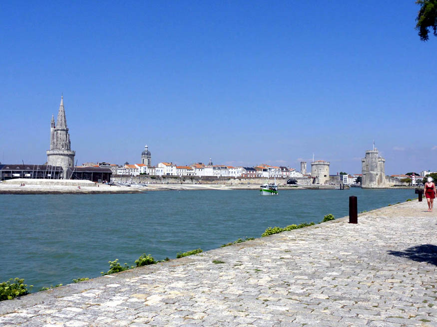 trois tours