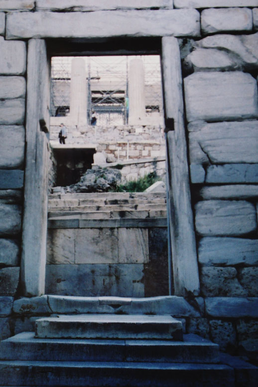 Acropole Athenes porte