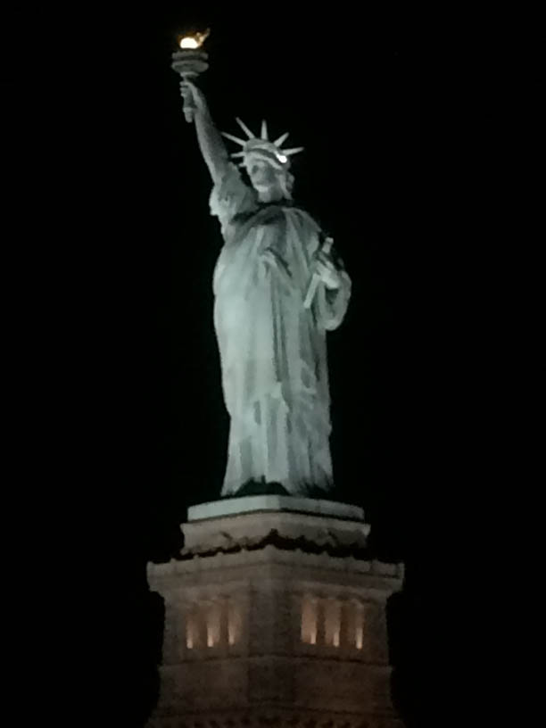 statue_liberte_nuit